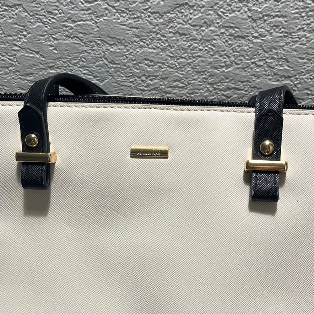 Lovevook Elegant Two-Tone Tote Bag - Picture 4 of 10